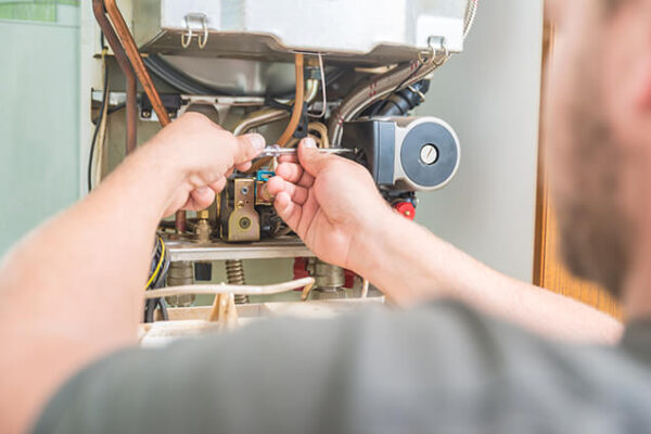 Should You Repair or Replace Your HVAC System? | Custom Air